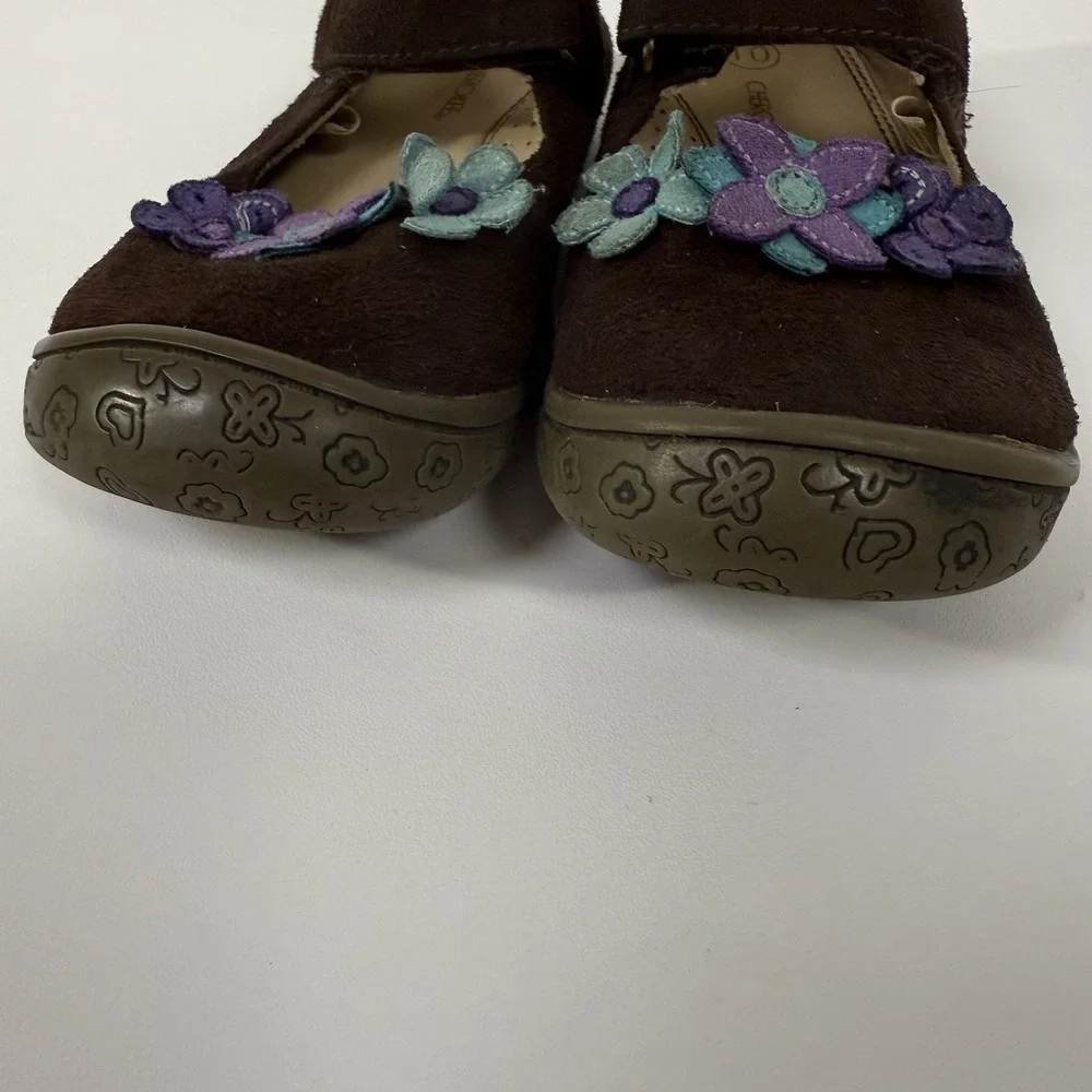 Toddler Girl‎ Size 10 Cherokee Brand Suede Adjustable Strap Floral Shoes (CE)